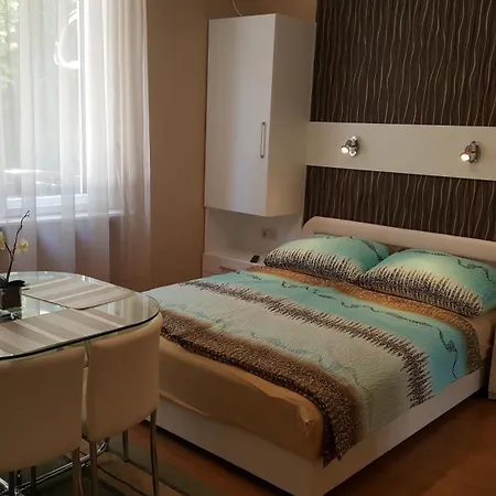 Lara Apartment