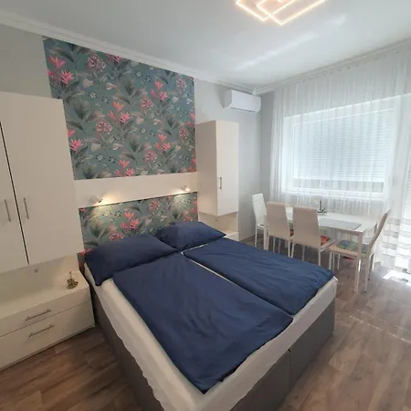 Lara Apartmán Siófok