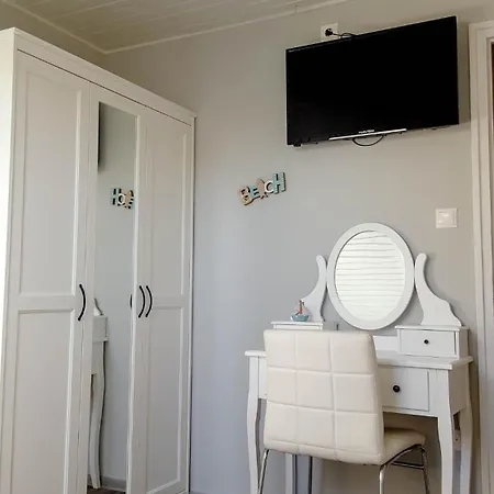 Lara Apartmán *