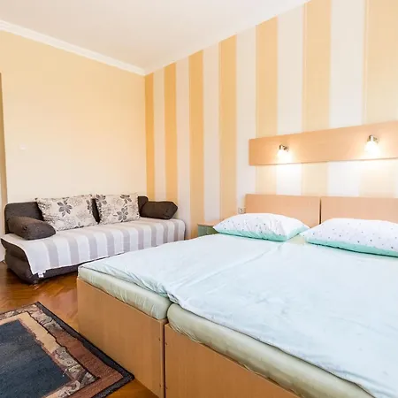 Lara Apartmán Siófok
